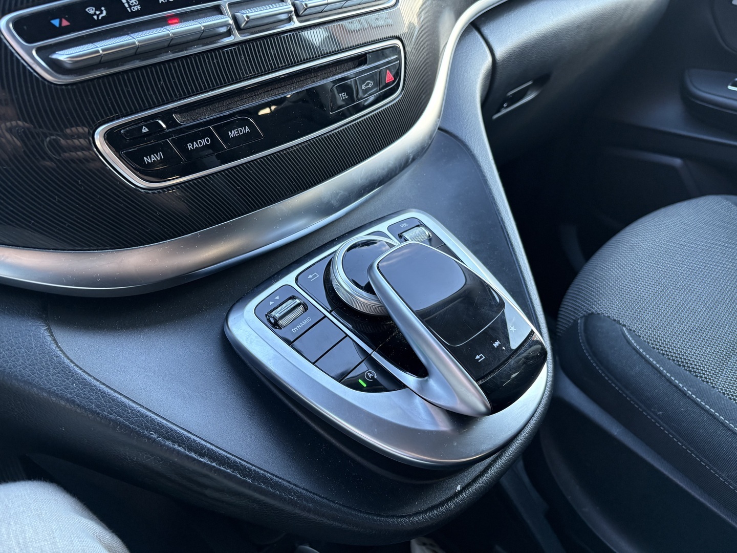 Mercedes-Benz - V - 200 d keskipitkä A2 A Business  **Suomi-auto / Webasto / Merkkihuollettu** - Tila-auto