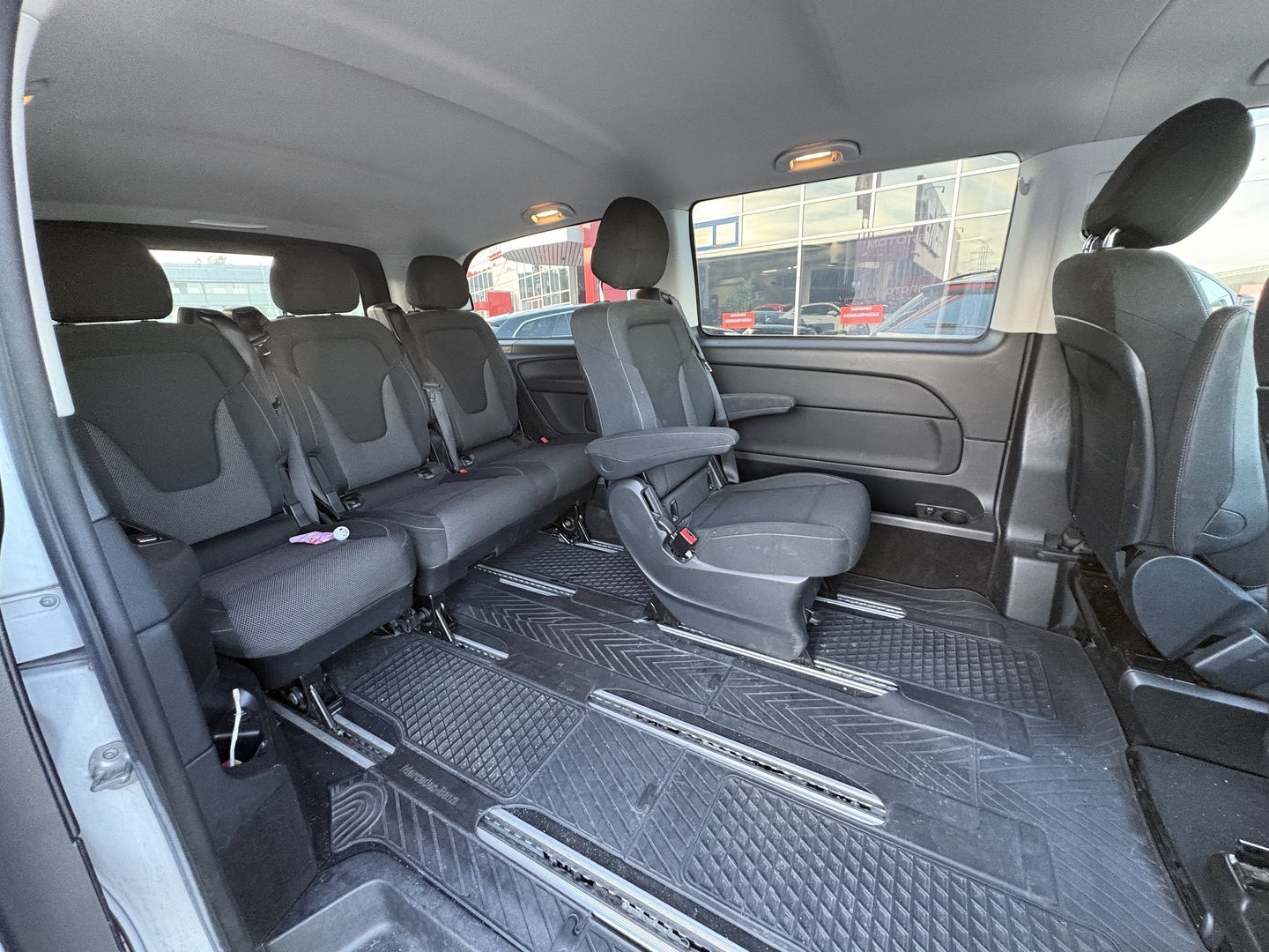 Mercedes-Benz - V - 200 d keskipitkä A2 A Business  **Suomi-auto / Webasto / Merkkihuollettu** - Tila-auto