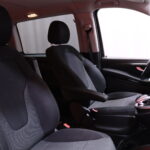 Mercedes-Benz - V - 200 d keskipitkä A2 A Business  Suomi-auto / Webasto / Merkkihuollettu / Vakkari / ILS / Ilmastointi // - Tila-auto