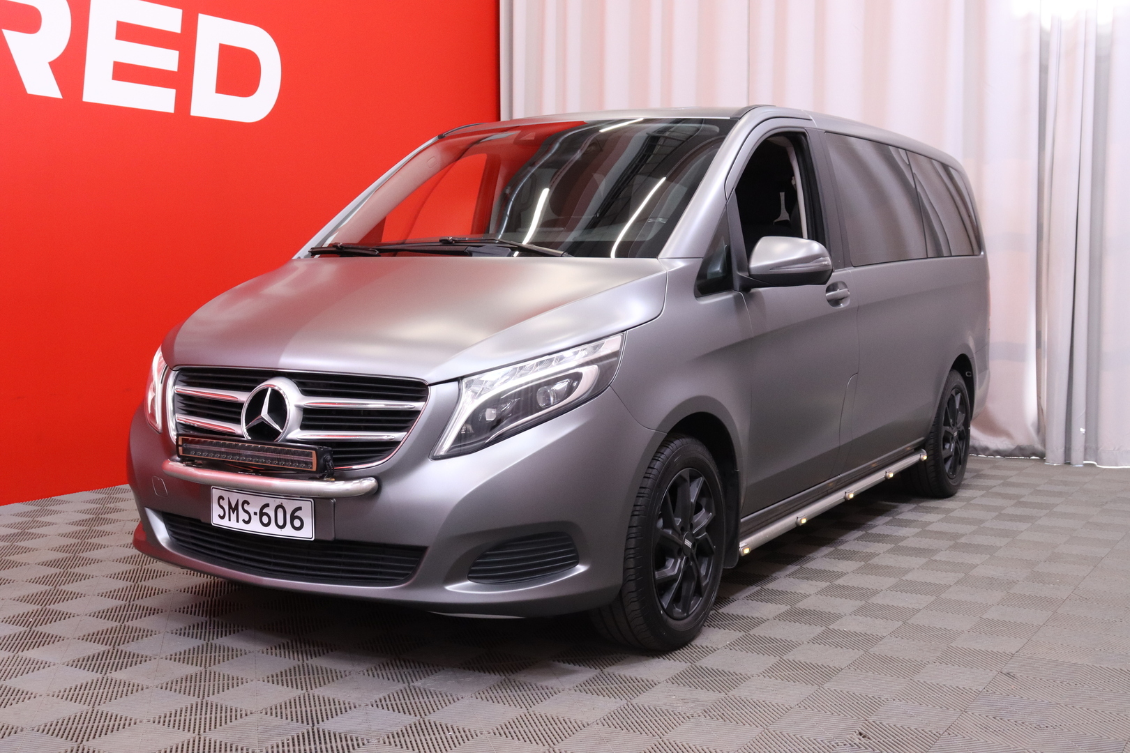 Mercedes-Benz - V - 200 d keskipitkä A2 A Business  Suomi-auto / Webasto / Merkkihuollettu / Vakkari / ILS / Ilmastointi // - Tila-auto