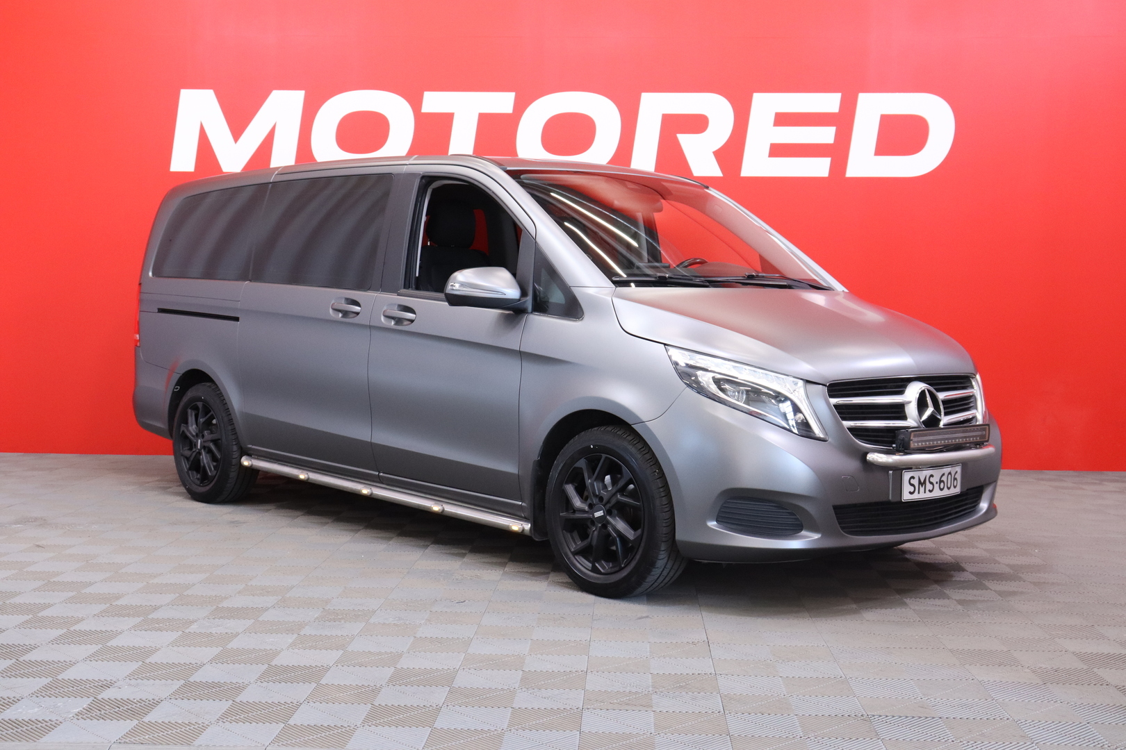 Mercedes-Benz - V - 200 d keskipitkä A2 A Business  Suomi-auto / Webasto / Merkkihuollettu / Vakkari / ILS / Ilmastointi // - Tila-auto