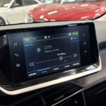 Peugeot - e-208 - Allure Pack 50 kWh 136 Automaatti **Juuri Tullut! / 1-om Suomi-auto / Lämpöpumppu / Kamera / 2x renkaat ja vanteet** - Viistoperä
