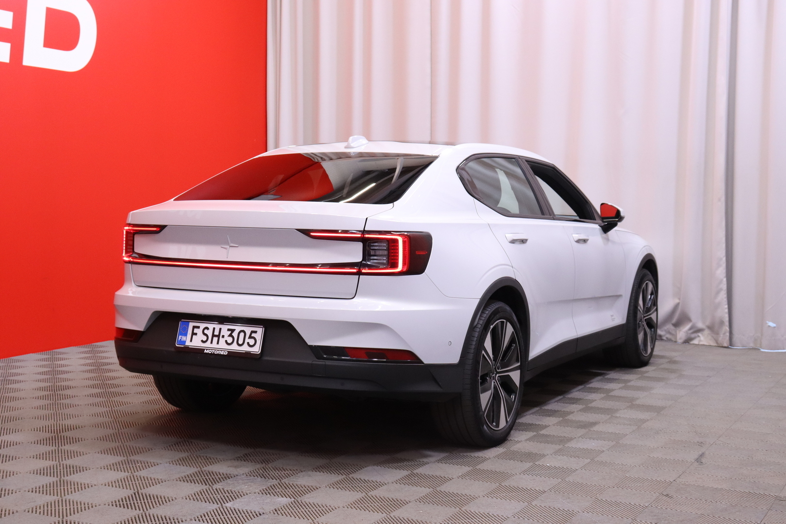 Polestar - 2 - Long Range Dual Motor, 300kW, 78kWh / Lämpöpummpu / H&K / Panorama / LED / 360° // - Viistoperä