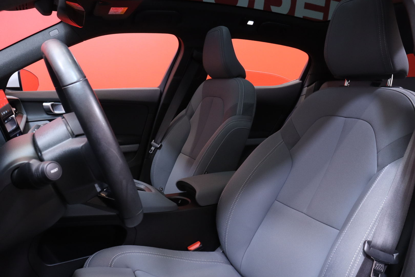 Polestar - 2 - Long Range Dual Motor, 300kW, 78kWh / Lämpöpummpu / H&K / Panorama / LED / 360° // - Viistoperä