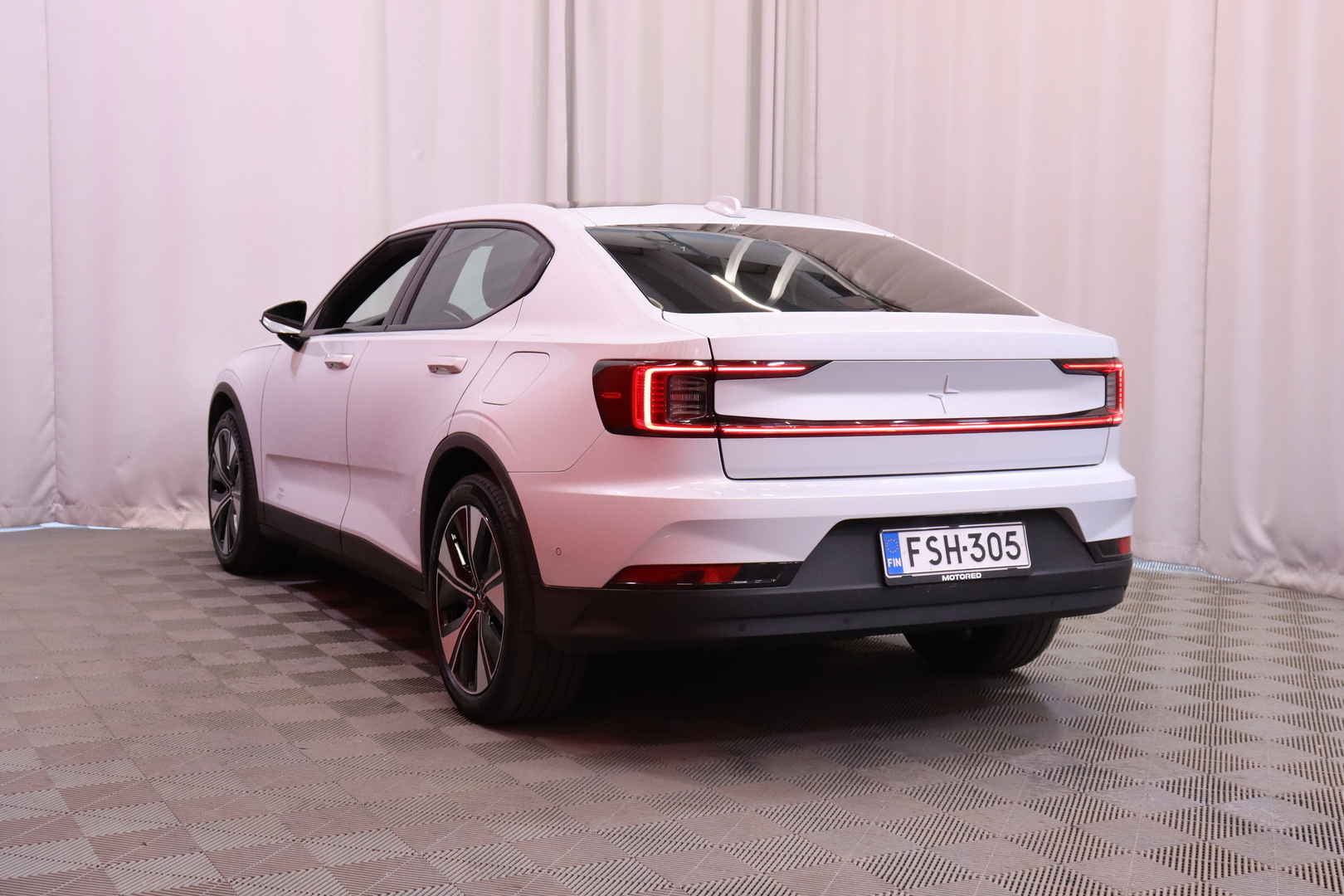 Polestar - 2 - Long Range Dual Motor, 300kW, 78kWh / Lämpöpummpu / H&K / Panorama / LED / 360° // - Viistoperä