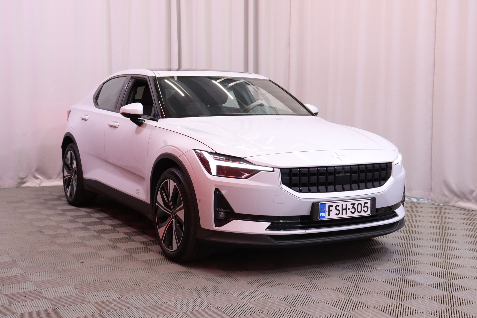 Polestar - 2 - Long Range Dual Motor, 300kW, 78kWh / Lämpöpummpu / H&K / Panorama / LED / 360° // - Viistoperä