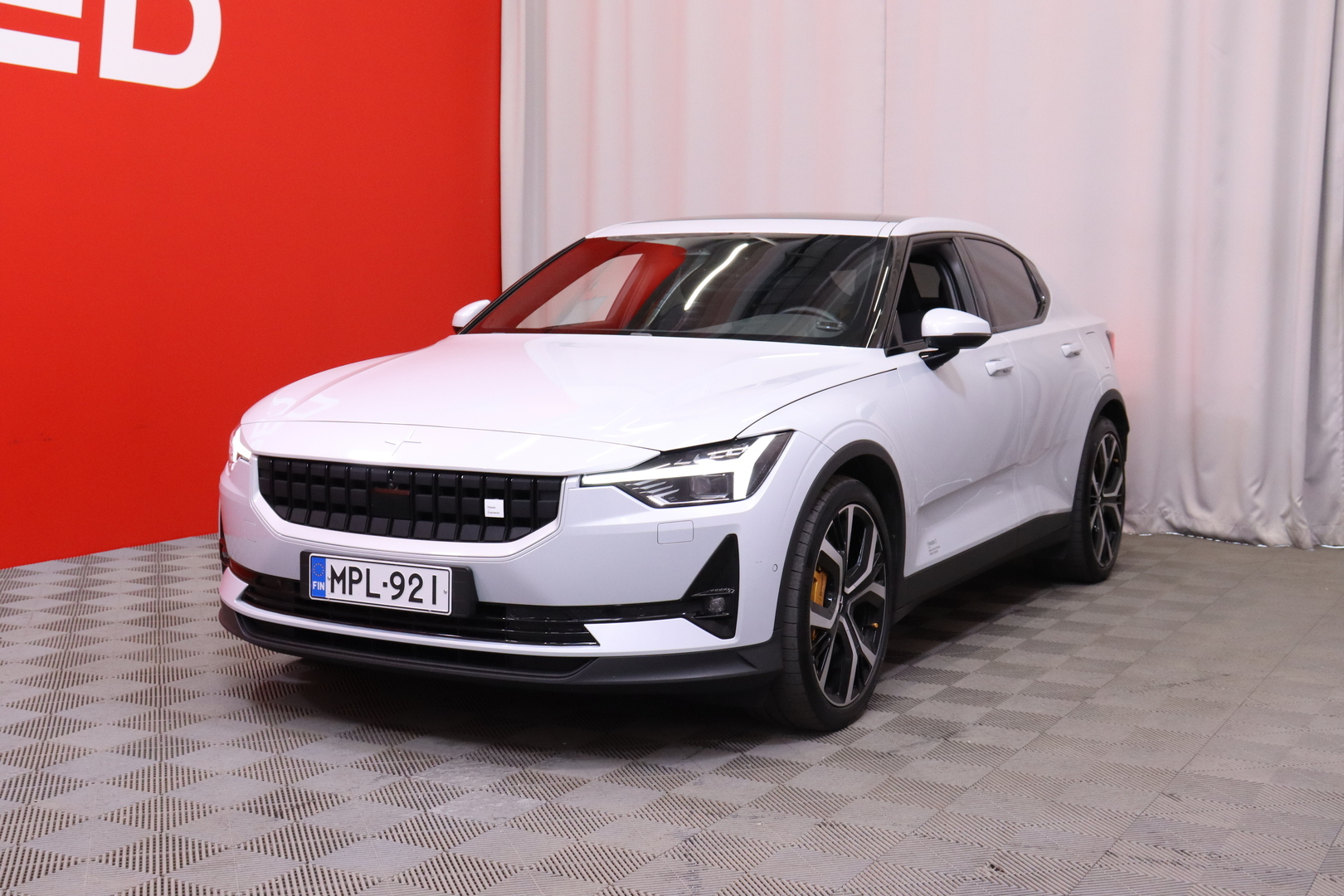 Polestar - 2 - Long Range Dual Motor Performance 78kWh / Pilot & Plus / Koukku / - Viistoperä
