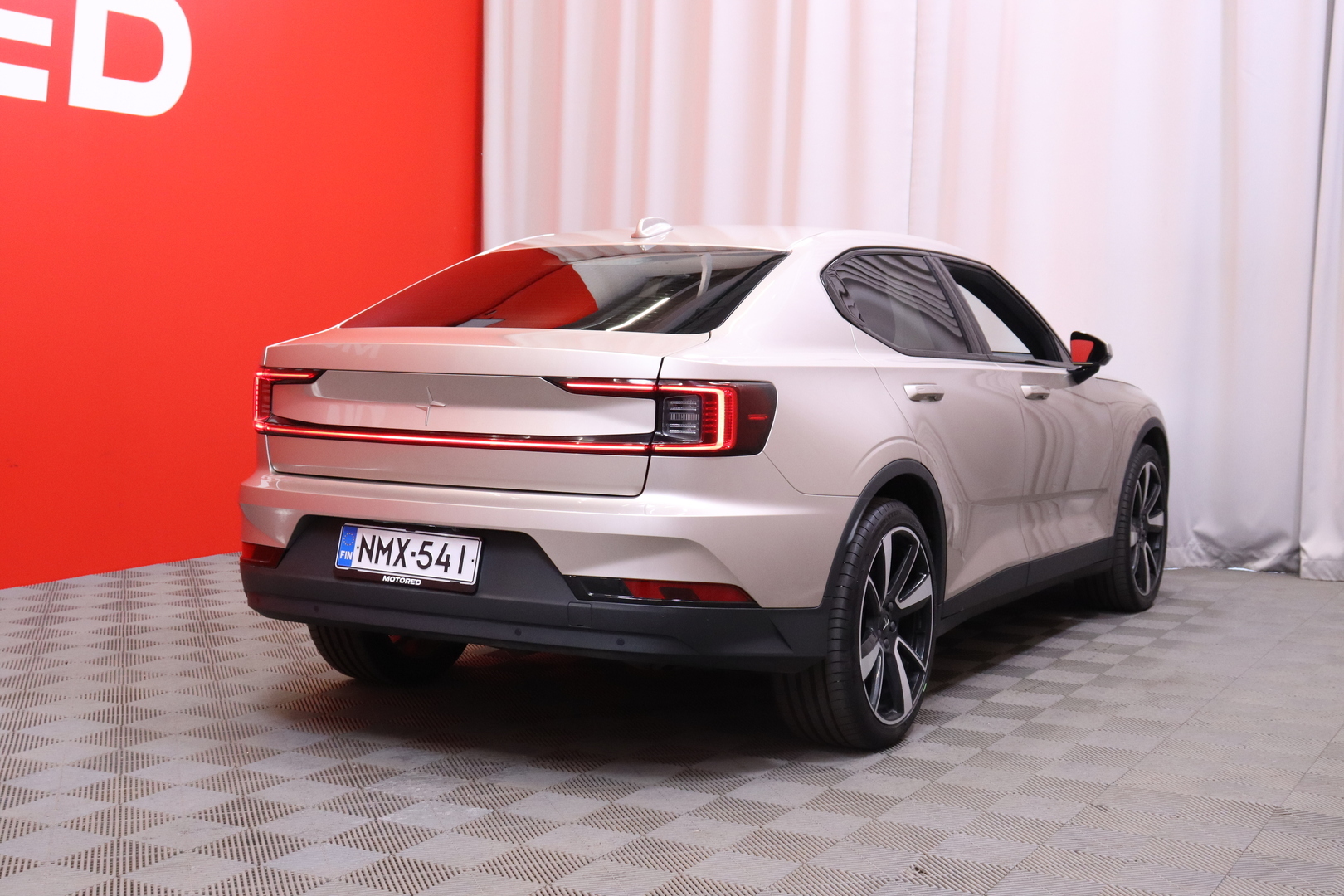 Polestar - 2 - Standard Range Single Motor, 170kW, 69kWh / Suomi-auto / Vakkari / Kamera / Koukku // - Viistoperä