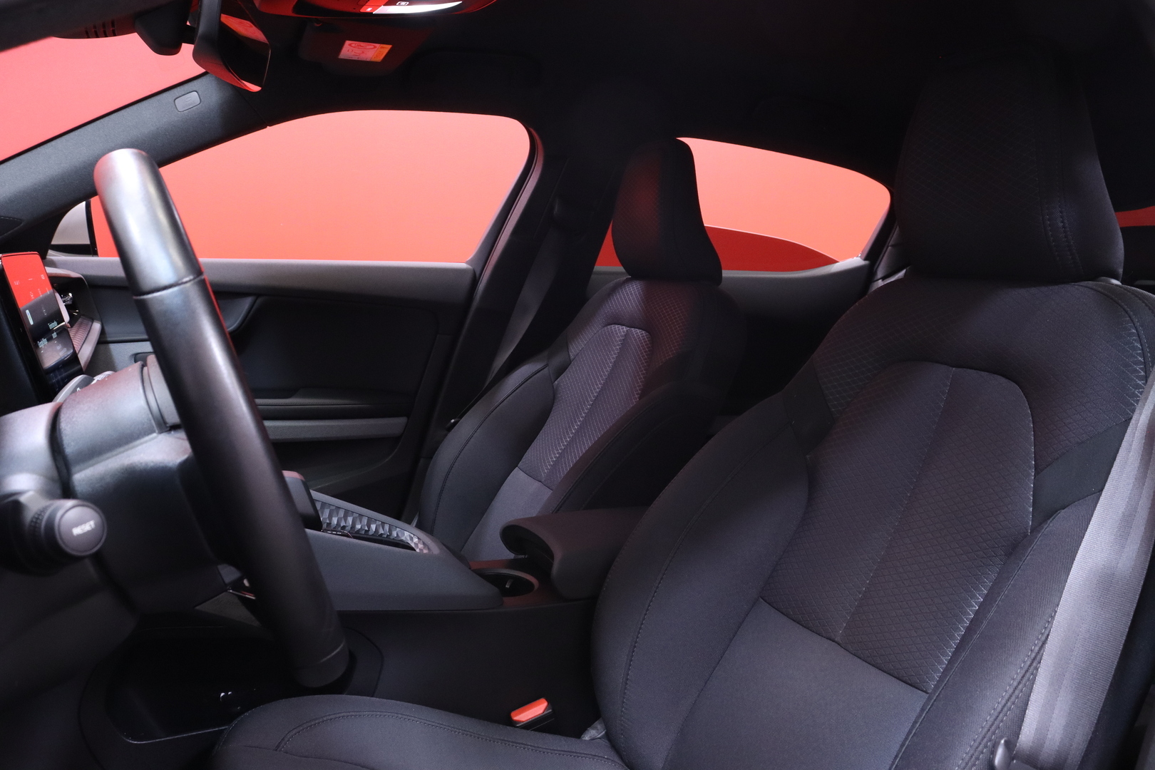 Polestar - 2 - Standard Range Single Motor, 170kW, 69kWh / Suomi-auto / Vakkari / Kamera / Koukku // - Viistoperä