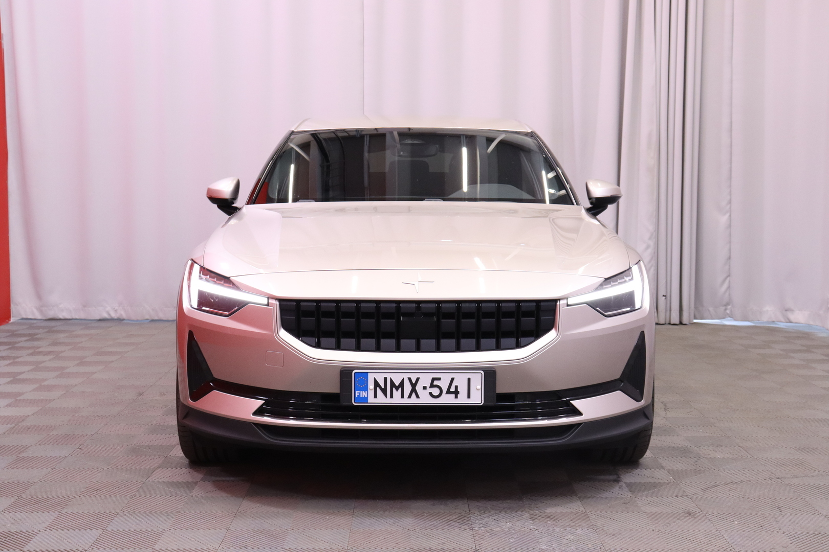 Polestar - 2 - Standard Range Single Motor, 170kW, 69kWh / Suomi-auto / Vakkari / Kamera / Koukku // - Viistoperä