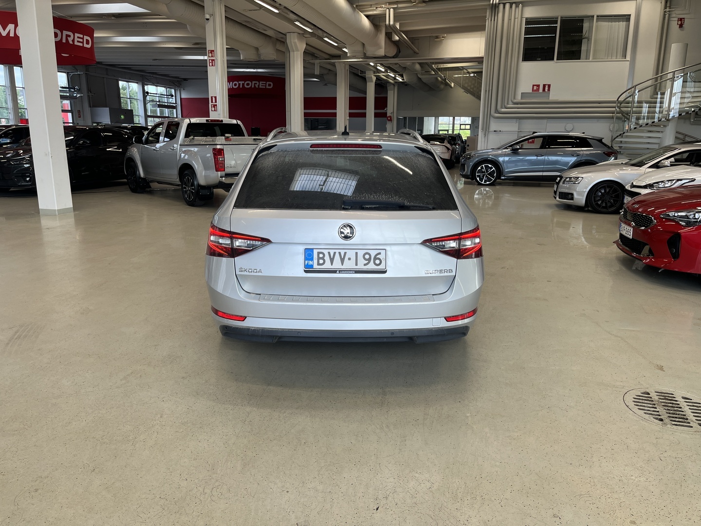 Skoda - Superb - Combi 1,5 TSI ACT Ambition BusinessLine DSG Autom. **Suomi-auto / Webasto / Vetokoukku** - Farmari