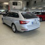 Skoda - Superb - Combi 1,5 TSI ACT Ambition BusinessLine DSG Autom. **Suomi-auto / Webasto / Vetokoukku** - Farmari