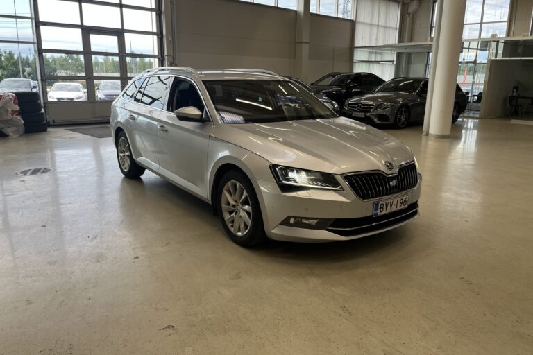 Skoda - Superb - Combi 1,5 TSI ACT Ambition BusinessLine DSG Autom. **Suomi-auto / Webasto / Vetokoukku** - Farmari