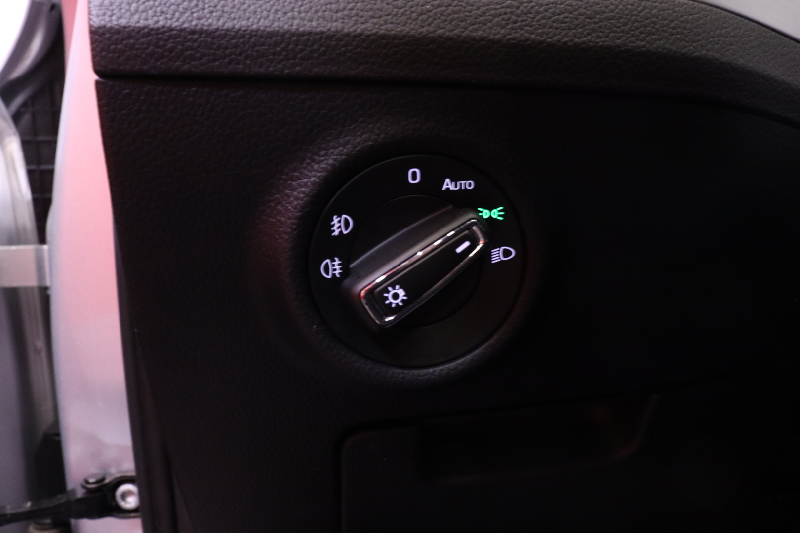 Skoda - Superb - Combi 1,5 TSI ACT Ambition BusinessLine DSG Autom. **Suomi-auto / Webasto / Vetokoukku** - Farmari