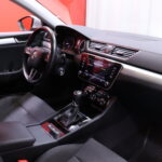 Skoda - Superb - Combi 1,5 TSI ACT Ambition BusinessLine DSG Autom. **Suomi-auto / Webasto / Vetokoukku** - Farmari