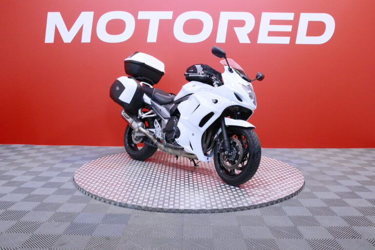 Suzuki - GSX - 1250 FA // Juuri Saapunut! / 4x laukut / Suomi-pyörä / ABS / Huoltokirja // - Moottoripyörä