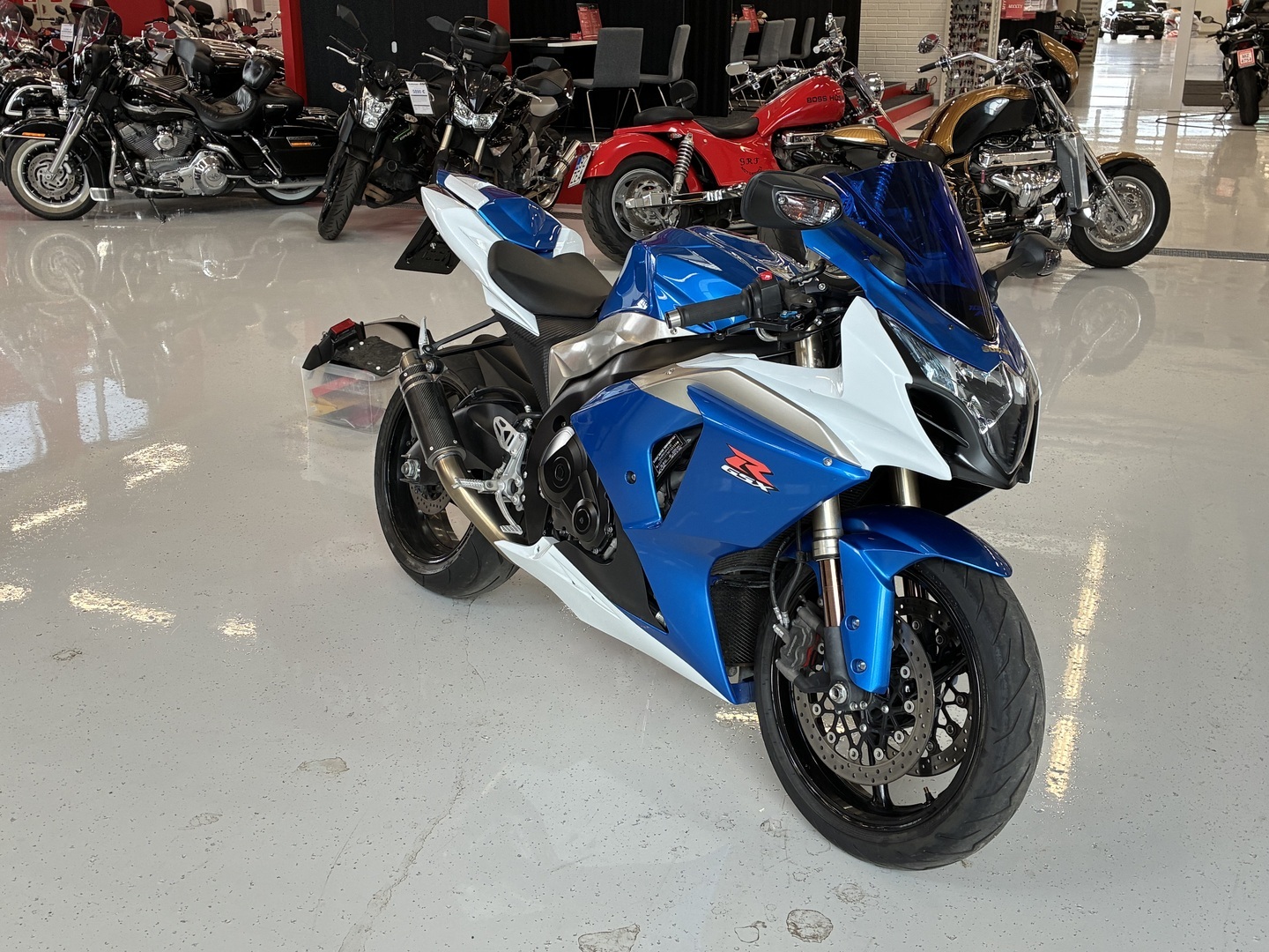 Suzuki - GSX-R - 1000 // Suomi-Pyörä / Racefit titaaniputkisto / Huoltomuistio // - Moottoripyörä
