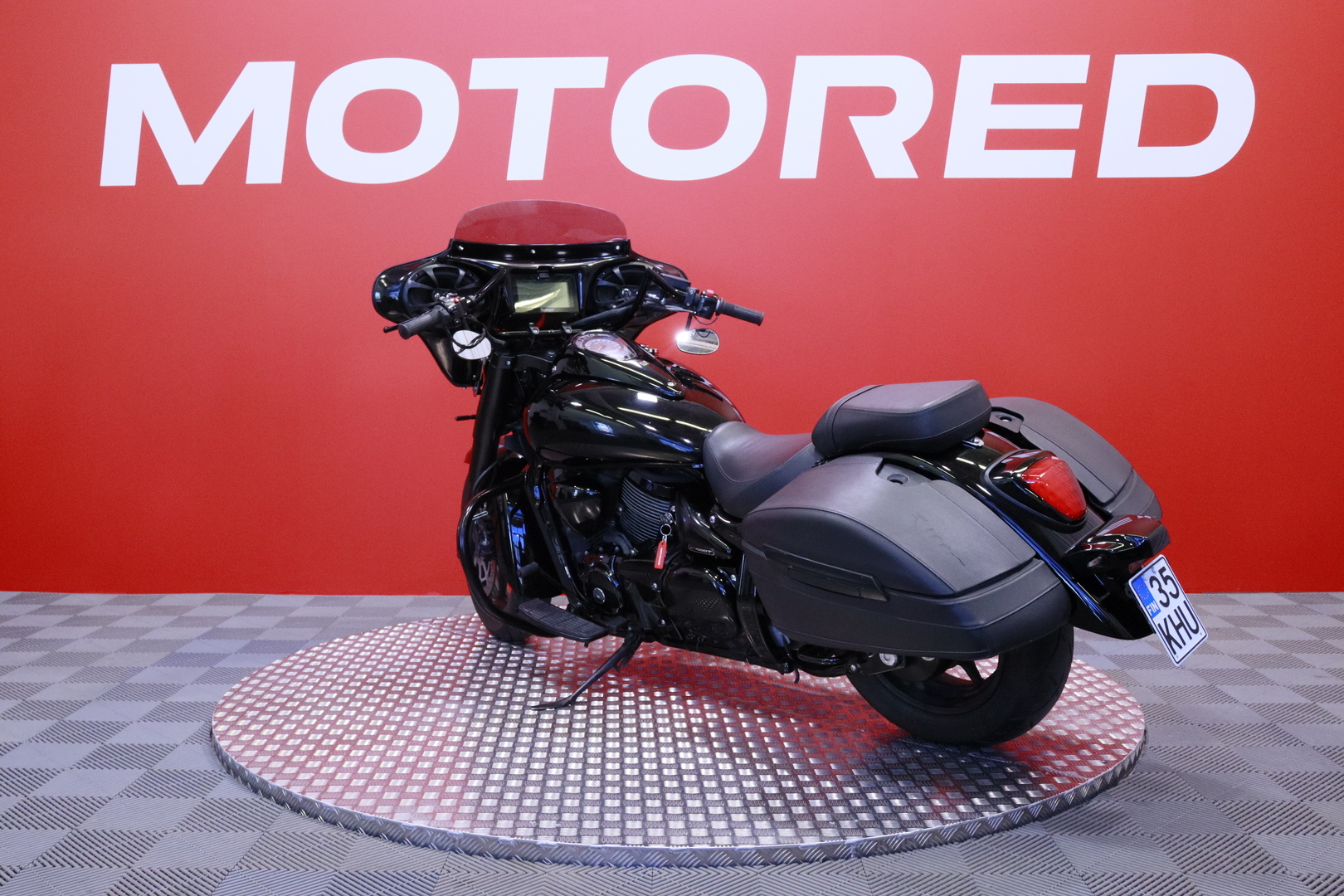 Suzuki - VL - C 1500T // Freedom-Putkisto / Huoltokirja / Radio // - Moottoripyörä