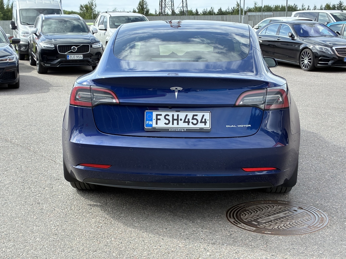 Tesla - Model 3 - Model 3 Long Range - Sedan