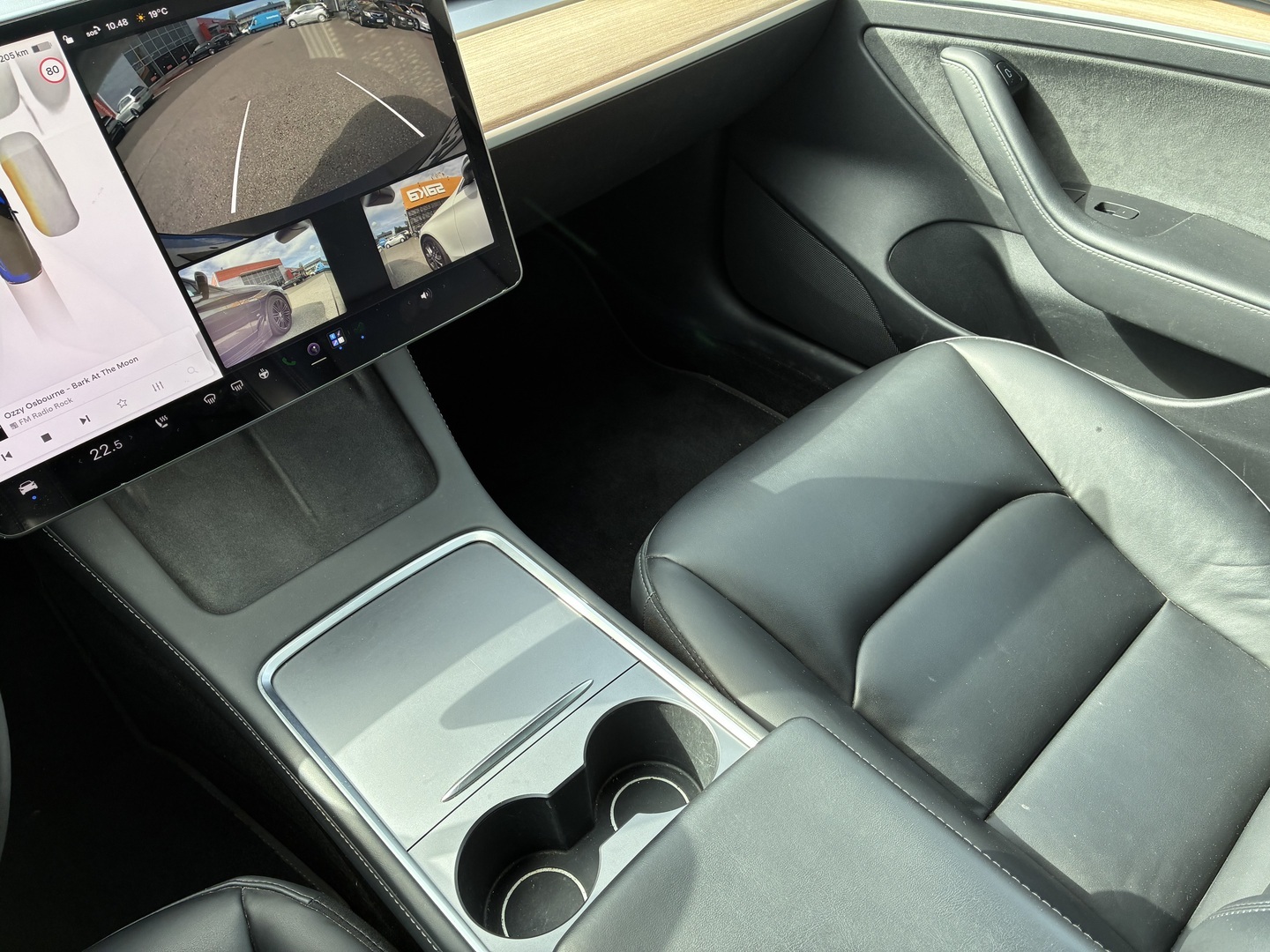Tesla - Model 3 - Model 3 Long Range - Sedan