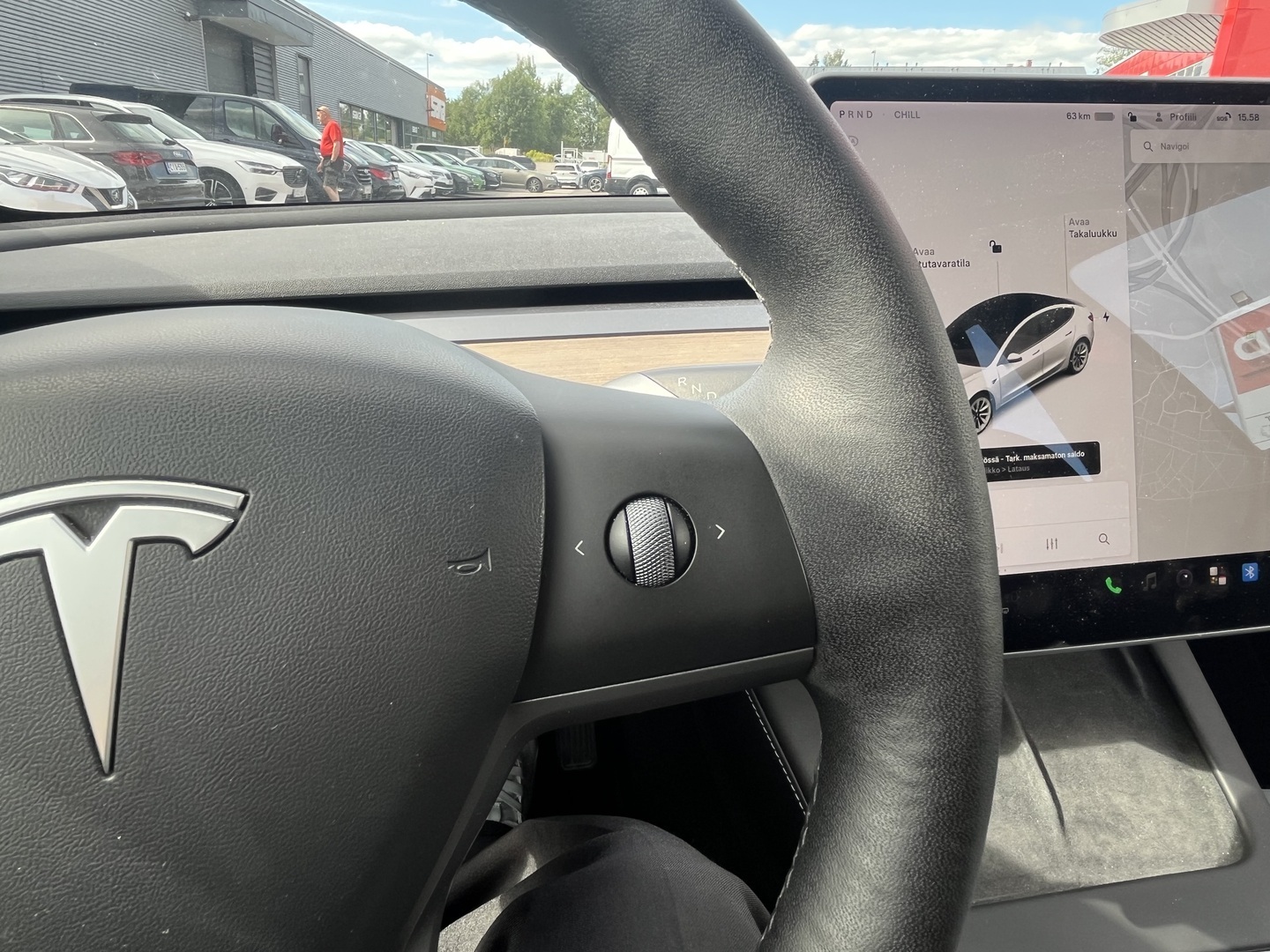 Tesla - Model 3 - Long Range - Sedan