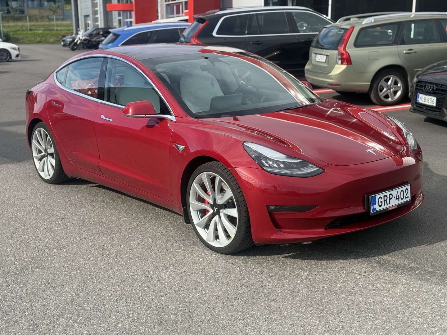 Tesla - Model 3 - Performance Dual Motor AWD - Sedan