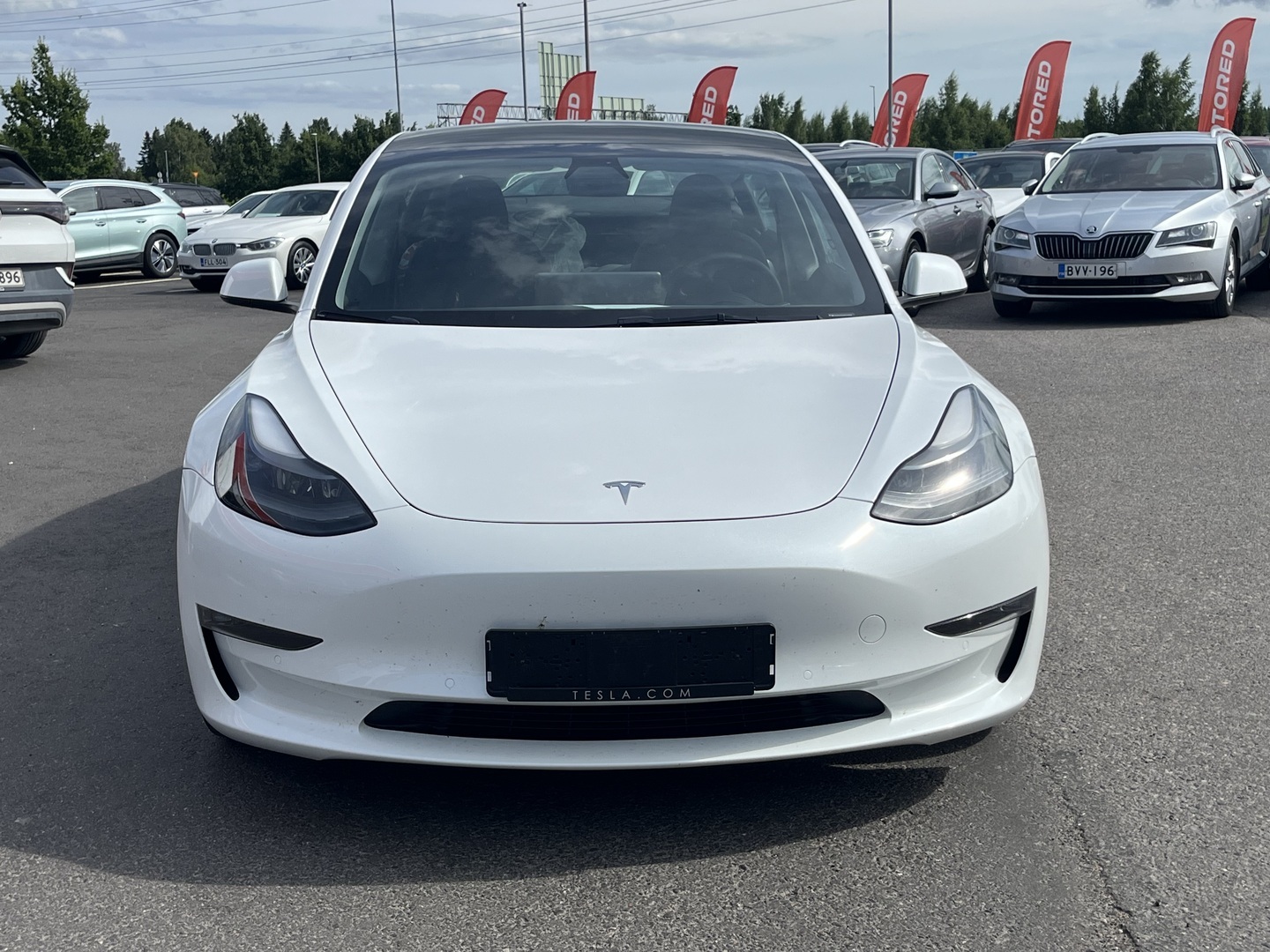 Tesla - Model 3 - Long Range - Sedan