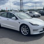 Tesla - Model 3 - Long Range - Sedan