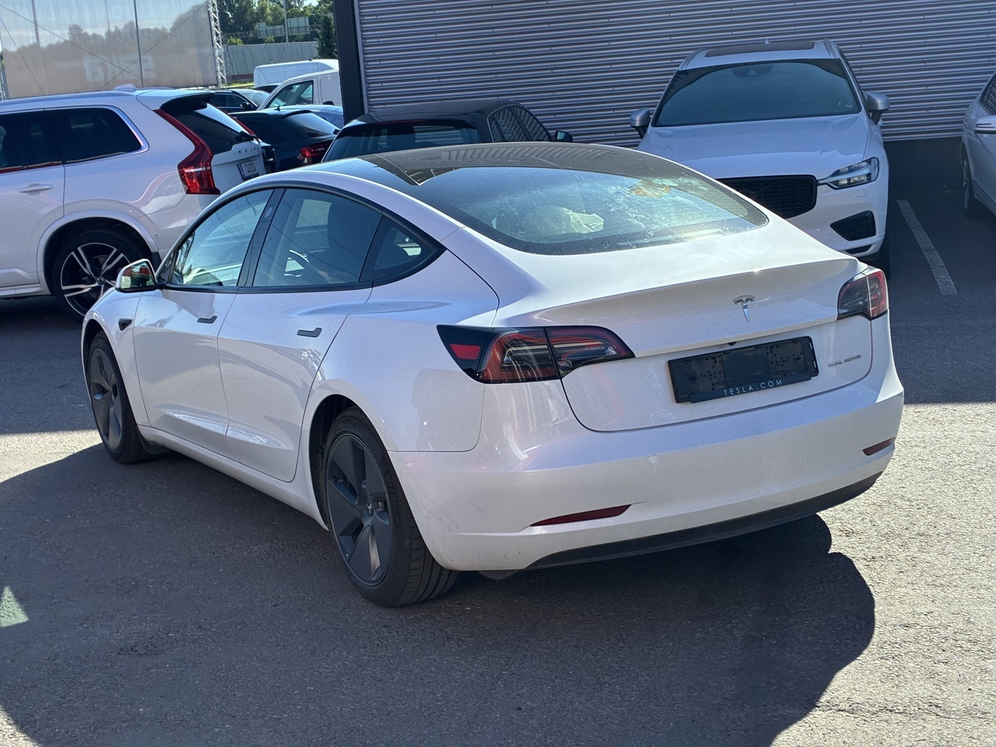 Tesla - Model 3 - Long Range - Sedan