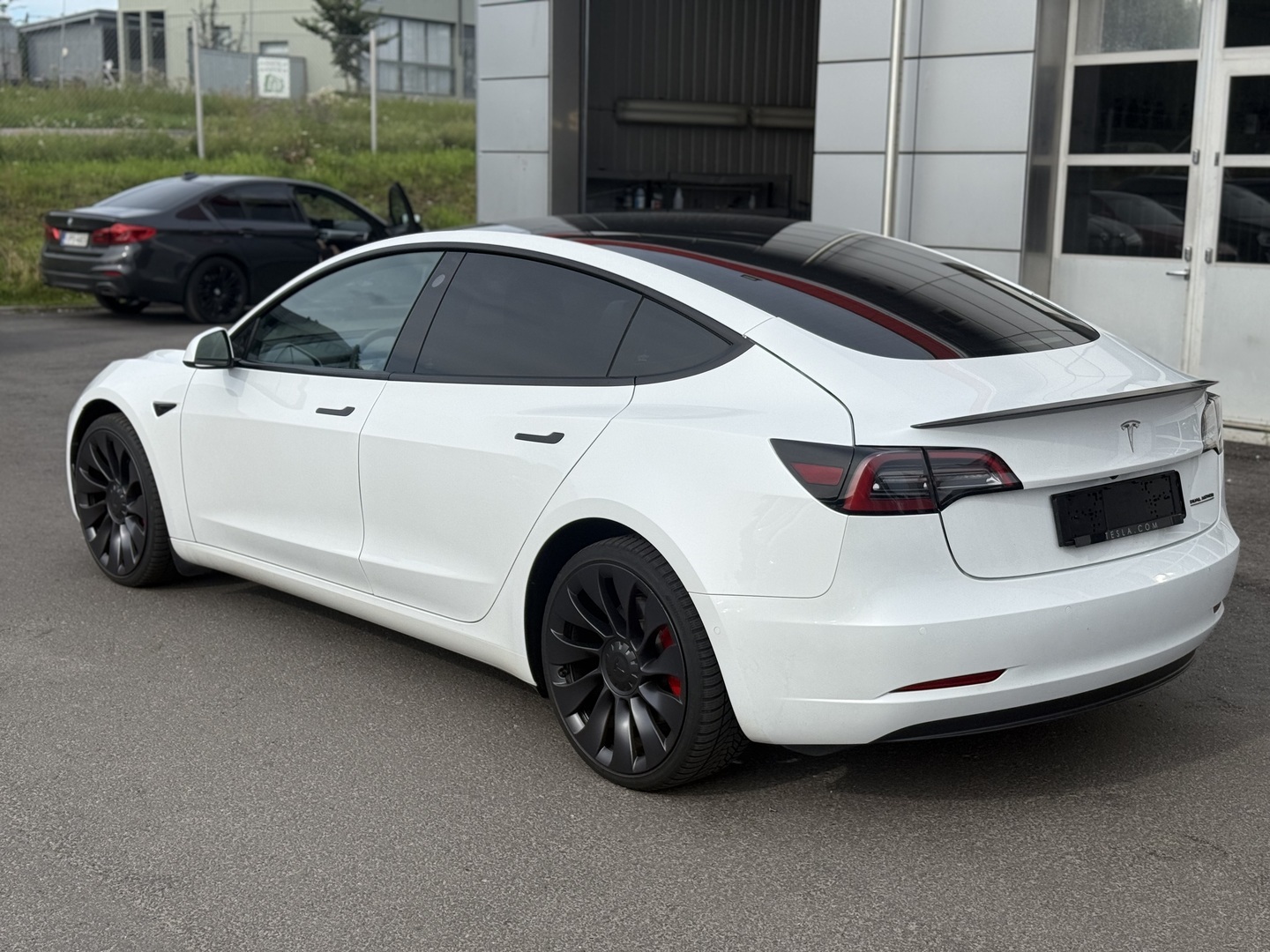 Tesla - Model 3 - Performance - Sedan