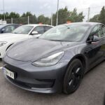 Tesla - Model 3 - Standard Range Plus - Sedan