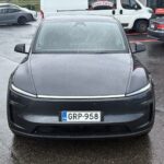 Tesla - Model Y - Long Range AWD Juniper / 1.om Suomi-auto / AMD Ryzen / Vetokoukku / Ilmastoidut nahat / 2xRenkaat&Vanteet /Premium audio - Maastoauto