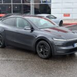 Tesla - Model Y - Long Range AWD Juniper / 1.om Suomi-auto / AMD Ryzen / Vetokoukku / Ilmastoidut nahat / 2xRenkaat&Vanteet /Premium audio - Maastoauto