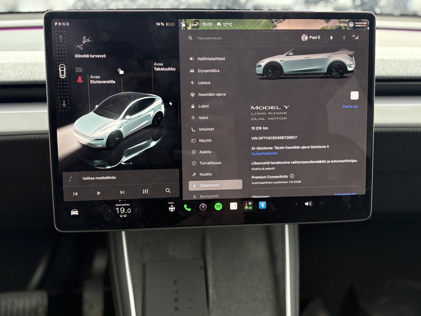 Tesla - Model Y - Long Range AWD Juniper / 1.om Suomi-auto / AMD Ryzen / Vetokoukku / Ilmastoidut nahat / 2xRenkaat&Vanteet /Premium audio - Maastoauto