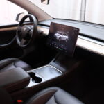 Tesla - Model Y - Long Range // AMD Ryzen / ACC / Autopilot / Premium Audio / Ilmalämpöpumppu / Navi / P. Kamera / Panorama / Nahkasisusta // - Maastoauto