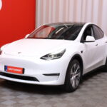 Tesla - Model Y - Long Range // AMD Ryzen / ACC / Autopilot / Premium Audio / Ilmalämpöpumppu / Navi / P. Kamera / Panorama / Nahkasisusta // - Maastoauto