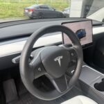 Tesla - Model Y - Long Range / 1.om Suomi / Vetokoukku / AMD Ryzen / Matrix / 2x Vanteet ja renkaat / Premium audio - Maastoauto
