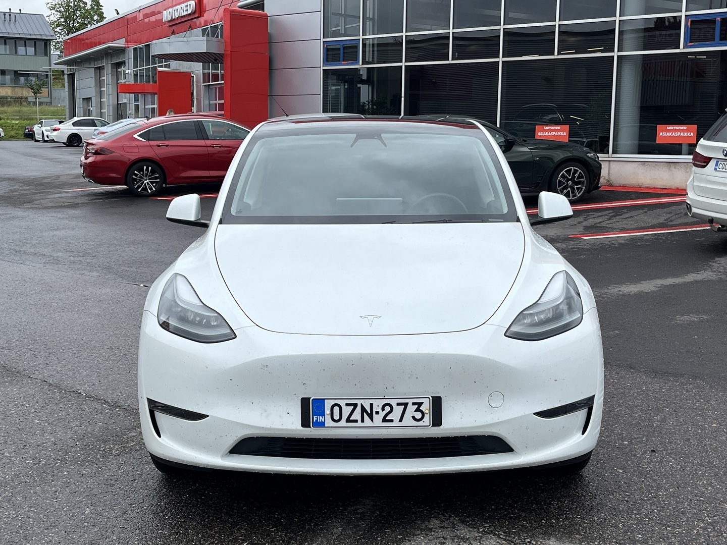 Tesla - Model Y - Long Range - Maastoauto