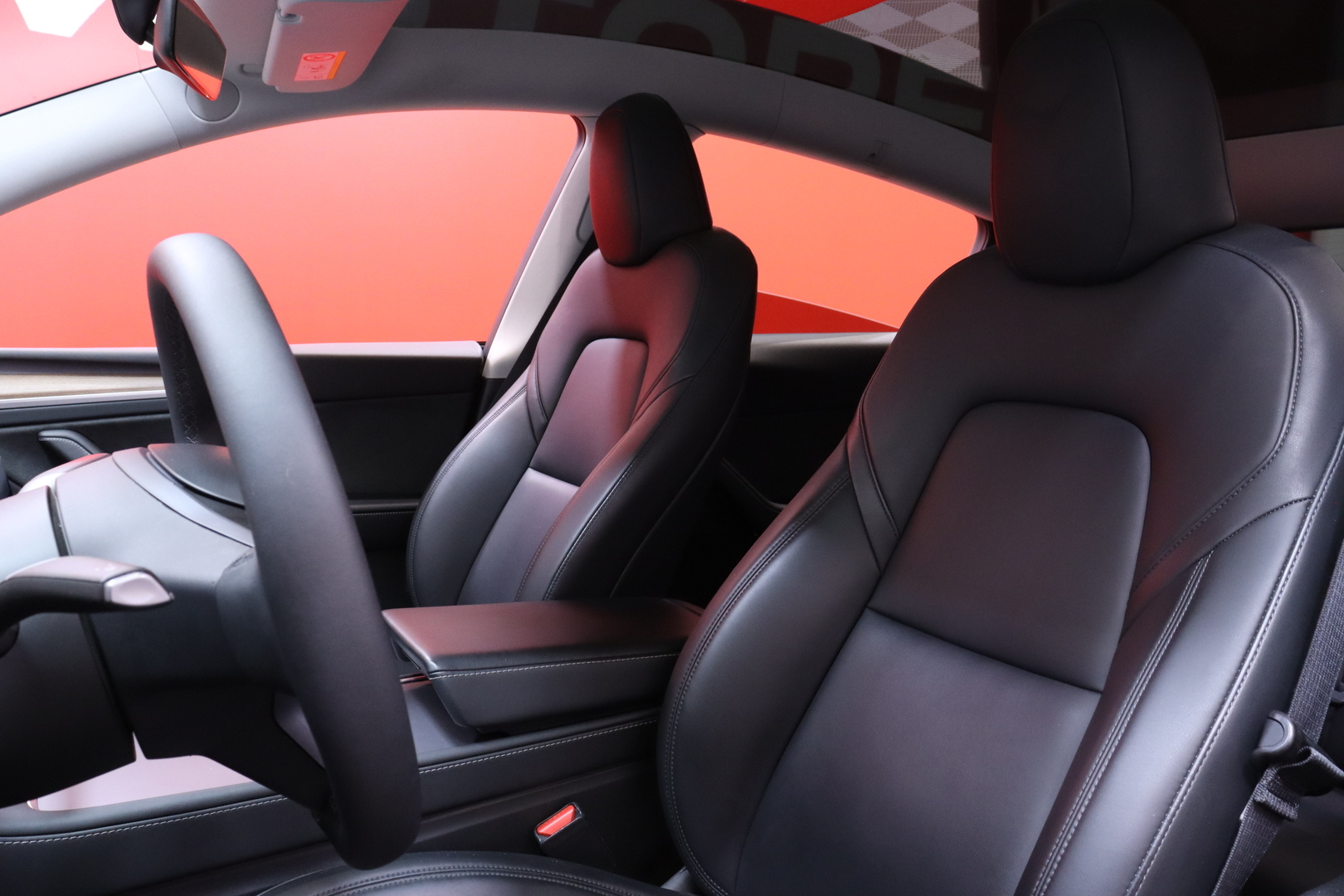 Tesla - Model Y - Long Range // Suomi-auto / AMD Ryzen / ACC / Autopilot / Premium Audio / ILP / Navi / Kamera / Panorama / Nahkasisusta - Maastoauto