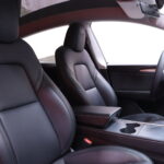 Tesla - Model Y - Long Range // Suomi-auto / AMD Ryzen / ACC / Autopilot / Premium Audio / ILP / Navi / Kamera / Panorama / Nahkasisusta - Maastoauto