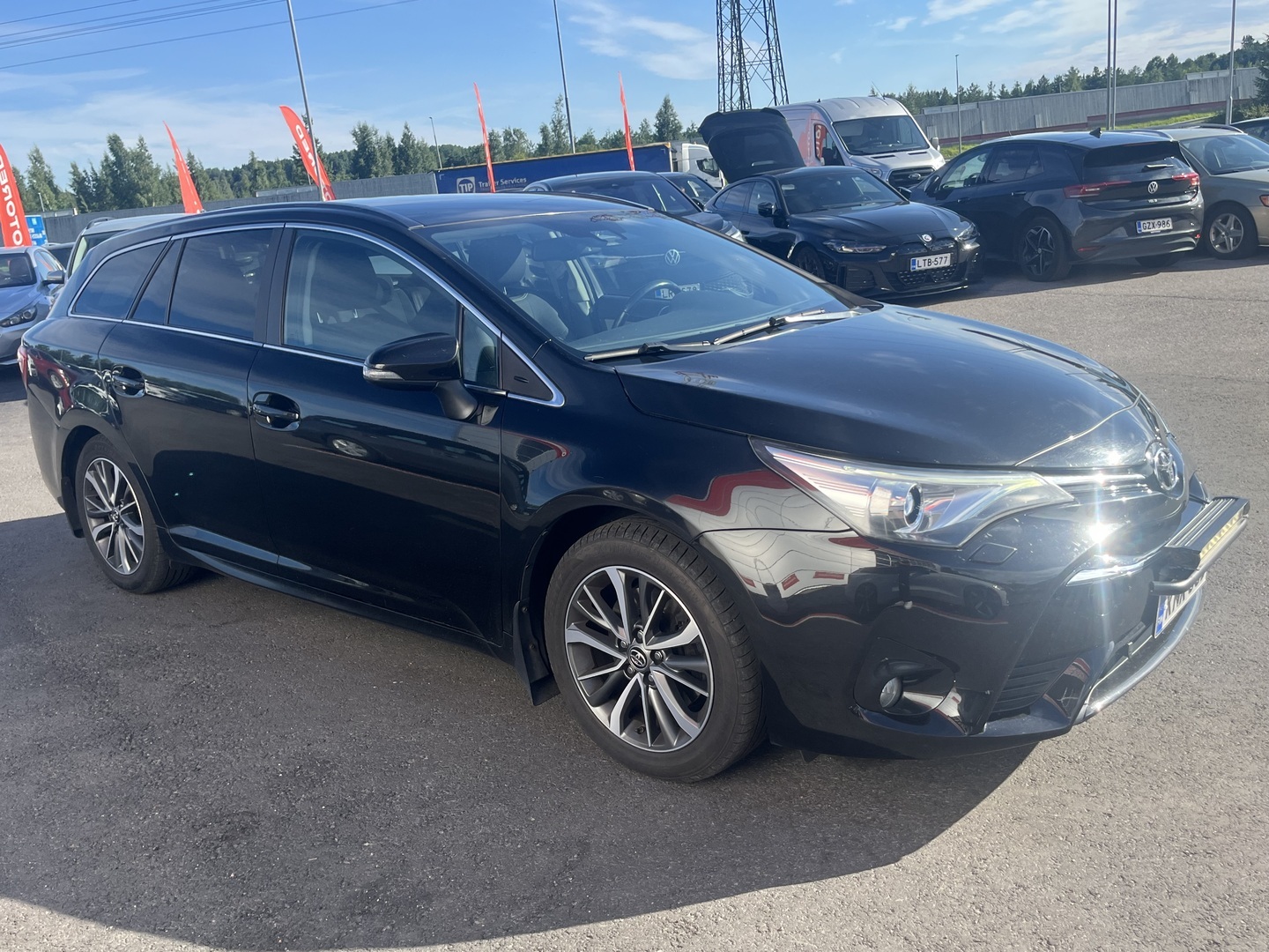 Toyota - Avensis - Touring Sports 2,0 D-4D Business - Farmari