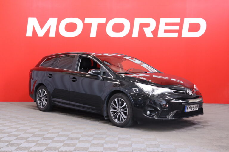 Toyota - Avensis - Touring Sports 2,0 D-4D Business // Lohko + sisähaara / Vakkari / Navi / Kamera / LED // - Farmari