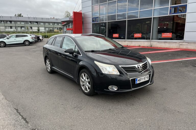 Toyota - Avensis - 2,0 Valvematic Luxury Wagon Multidrive S - Farmari