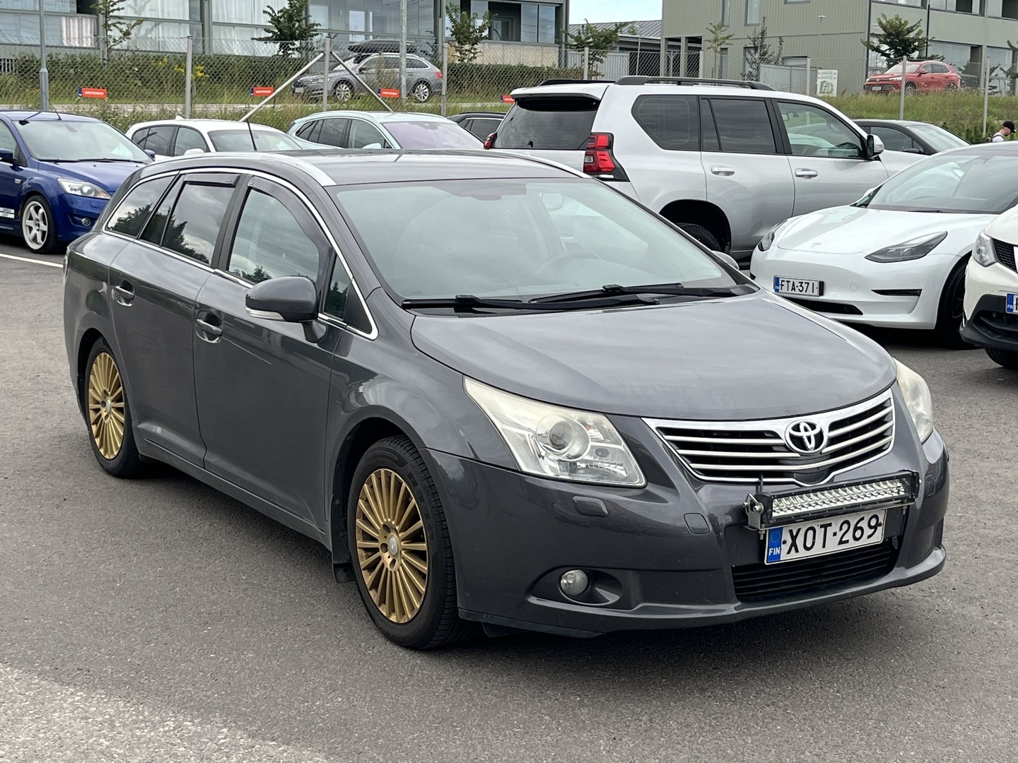 Toyota - Avensis - AVENSIS Monikäyttöajoneuvo (AF) 4ov 1987cm3 - Tila-auto