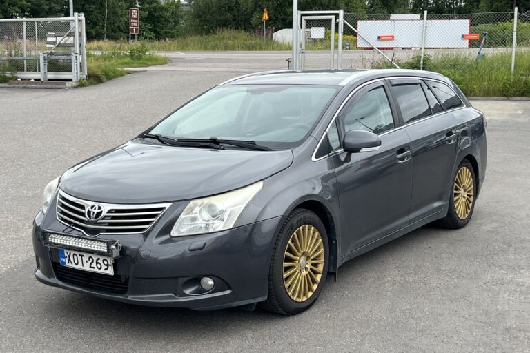 Toyota - Avensis - AVENSIS Monikäyttöajoneuvo (AF) 4ov 1987cm3 - Tila-auto