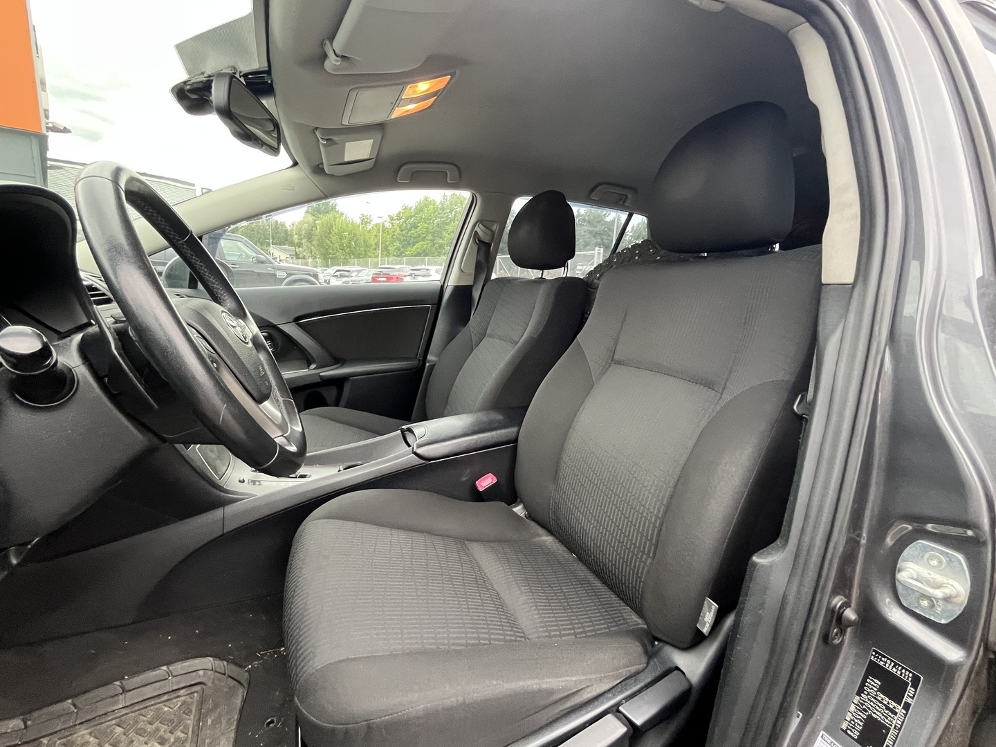 Toyota - Avensis - AVENSIS Monikäyttöajoneuvo (AF) 4ov 1987cm3 - Tila-auto