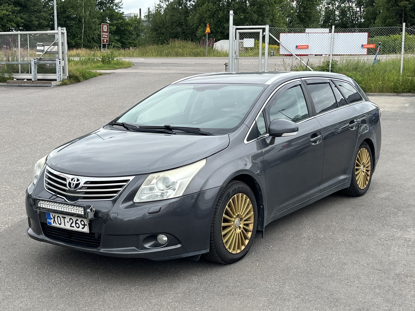 Toyota - Avensis - AVENSIS Monikäyttöajoneuvo (AF) 4ov 1987cm3 - Tila-auto