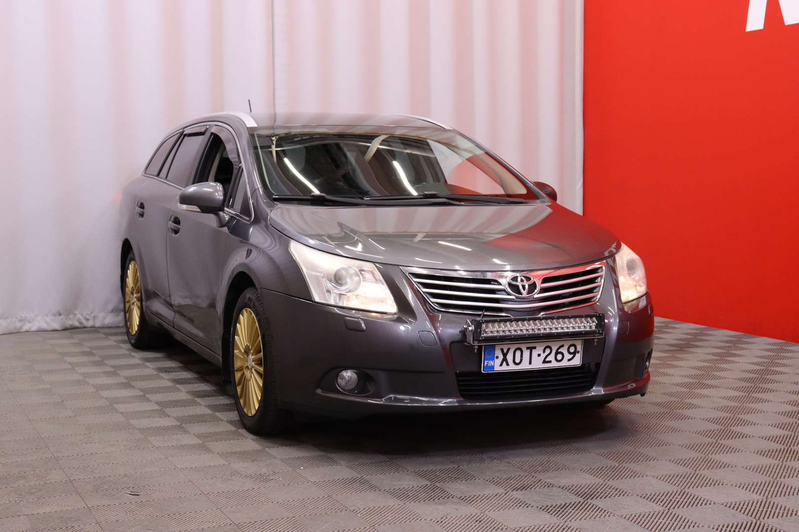 Toyota - Avensis - AVENSIS Monikäyttöajoneuvo (AF) 4ov 1987cm3 - Tila-auto