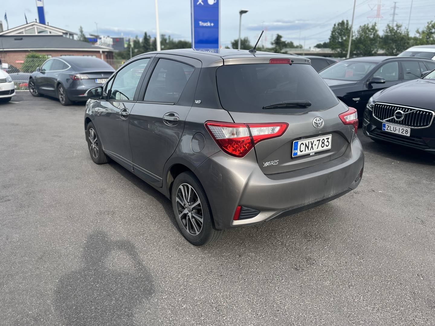 Toyota - Yaris - 1,5 Dual VVT-i Y20 Edition 5ov Multidrive S - Viistoperä