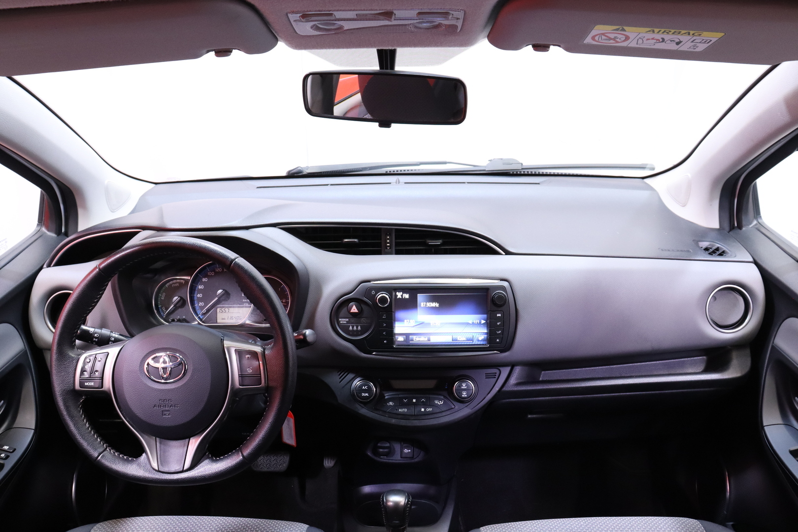 Toyota - Yaris - 1,5 Hybrid Active 5ov // Bluetooth / Kamera / Autom.ilmastointi / Radio // - Viistoperä